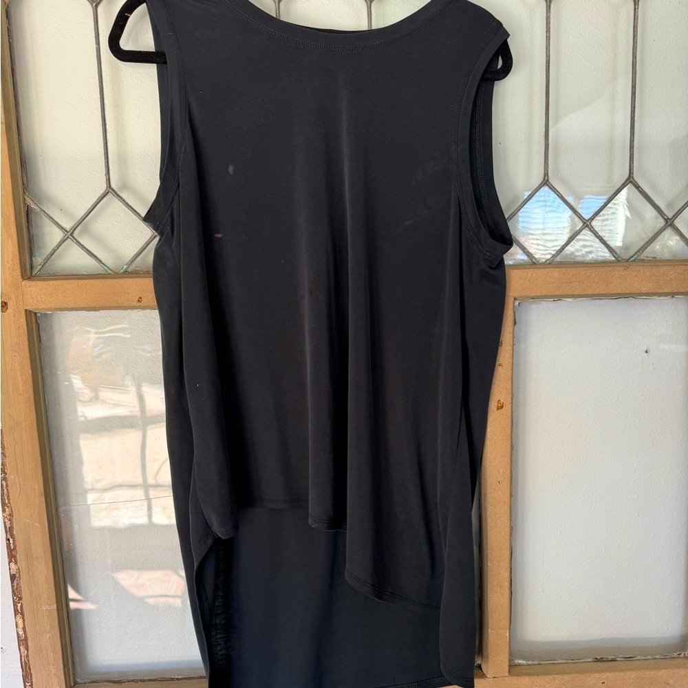 Bcbg MaxAzria dress with cool hem! See pic for measurements! 🖤💙🖤 - Picture 2 of 8